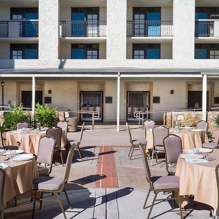 Embassy Suites By Hilton Scottsdale Resort Экстерьер фото