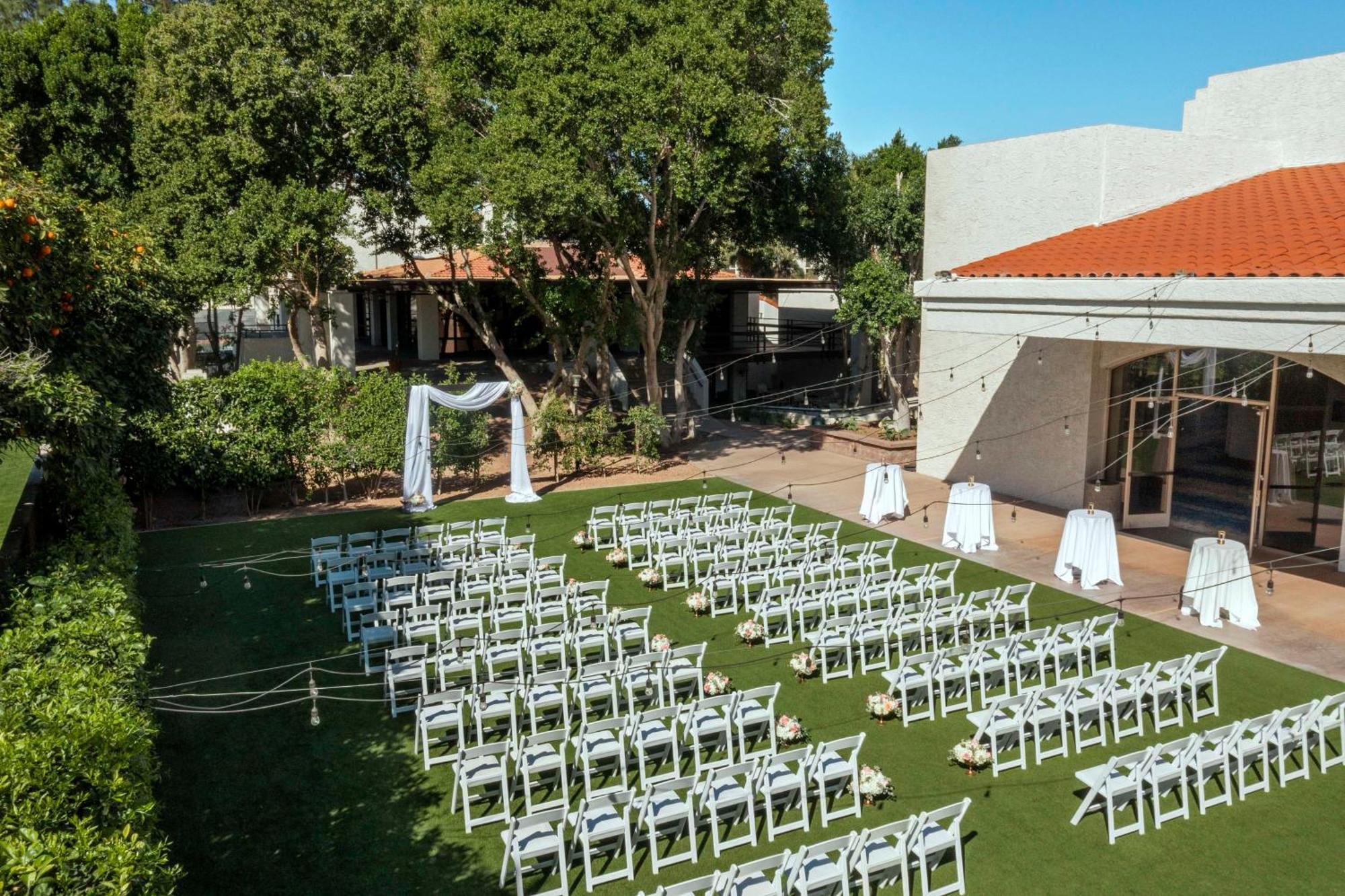 Embassy Suites By Hilton Scottsdale Resort Экстерьер фото