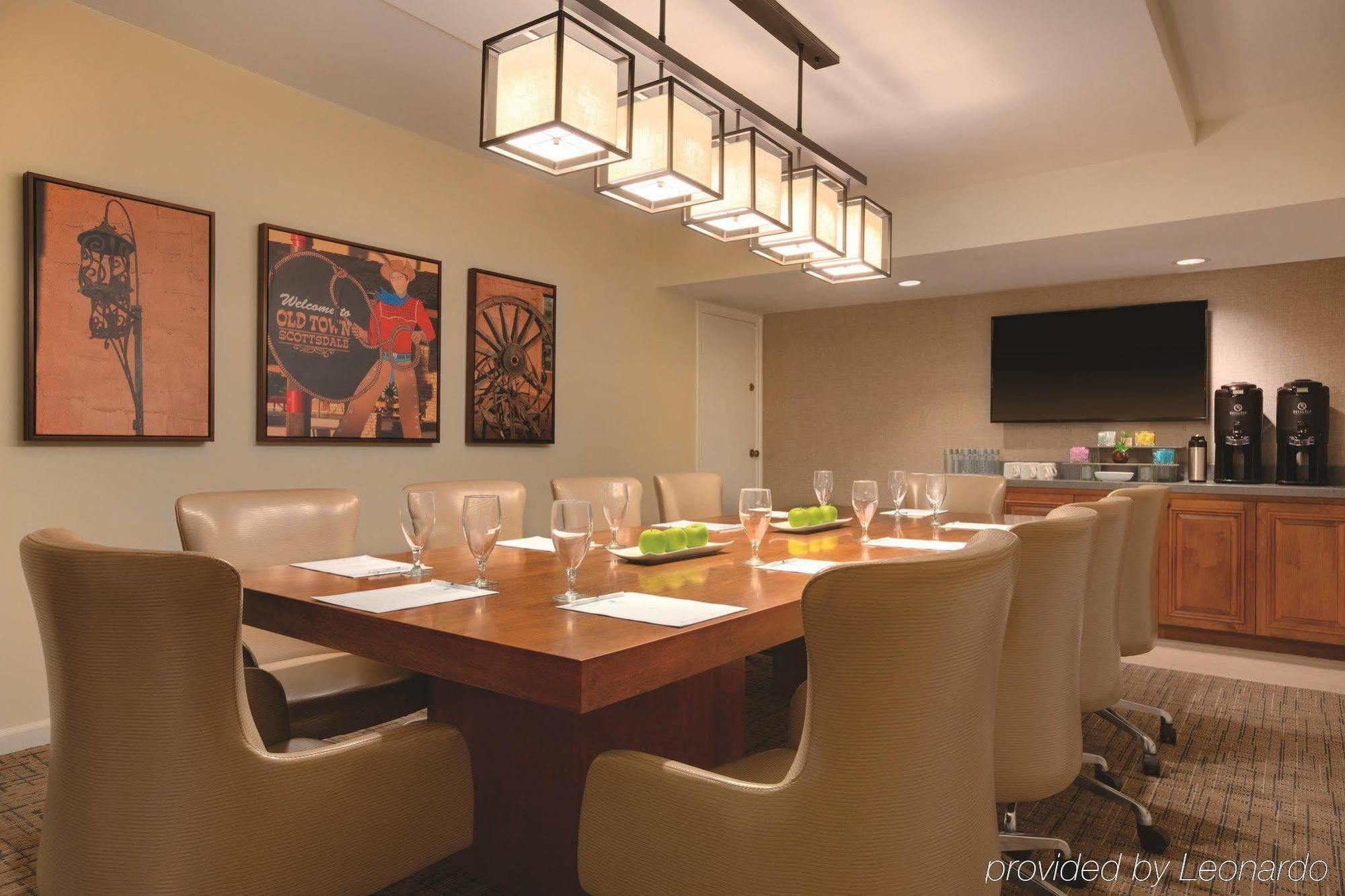 Embassy Suites By Hilton Scottsdale Resort Экстерьер фото